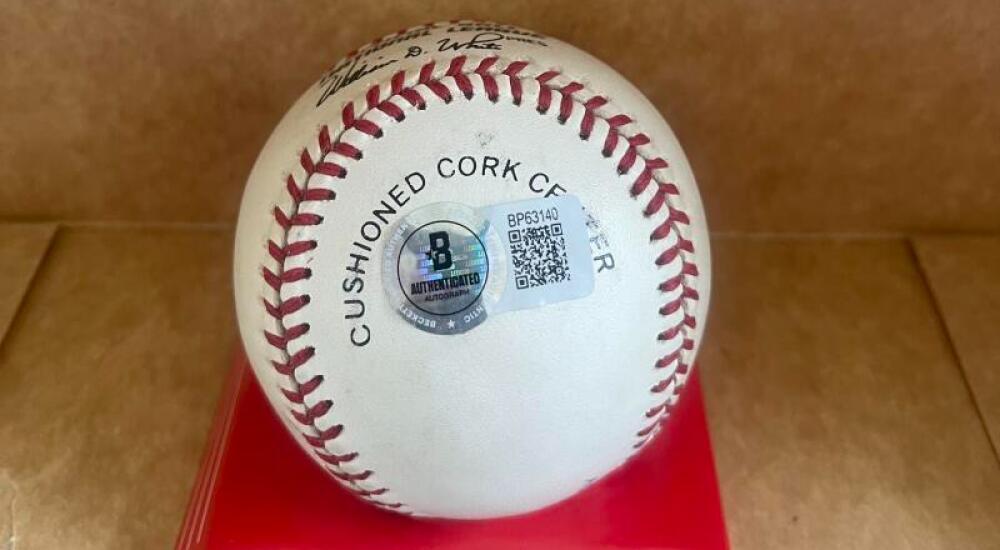 MARK DAVIS 89 MCY YOUNG SIGNED AUTOGRAPHED N.L. BASEBALL BECKETT AUTH