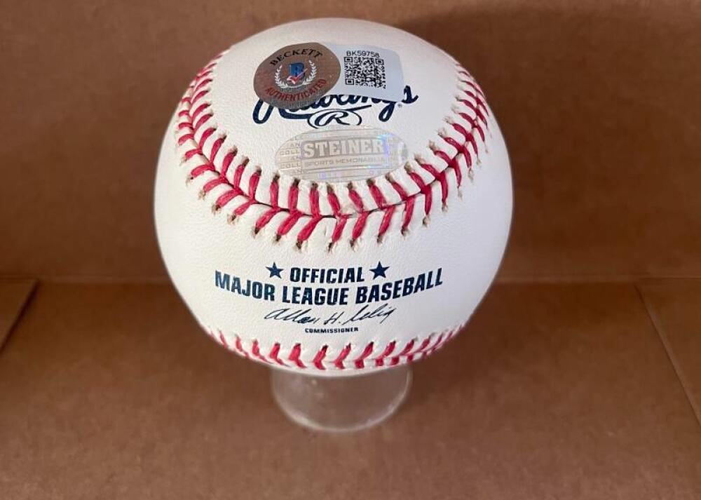 WHITEY FORD YANKEES SIGNED AUTOGRAPHED M.L. BASEBALL BECKETT AUTH