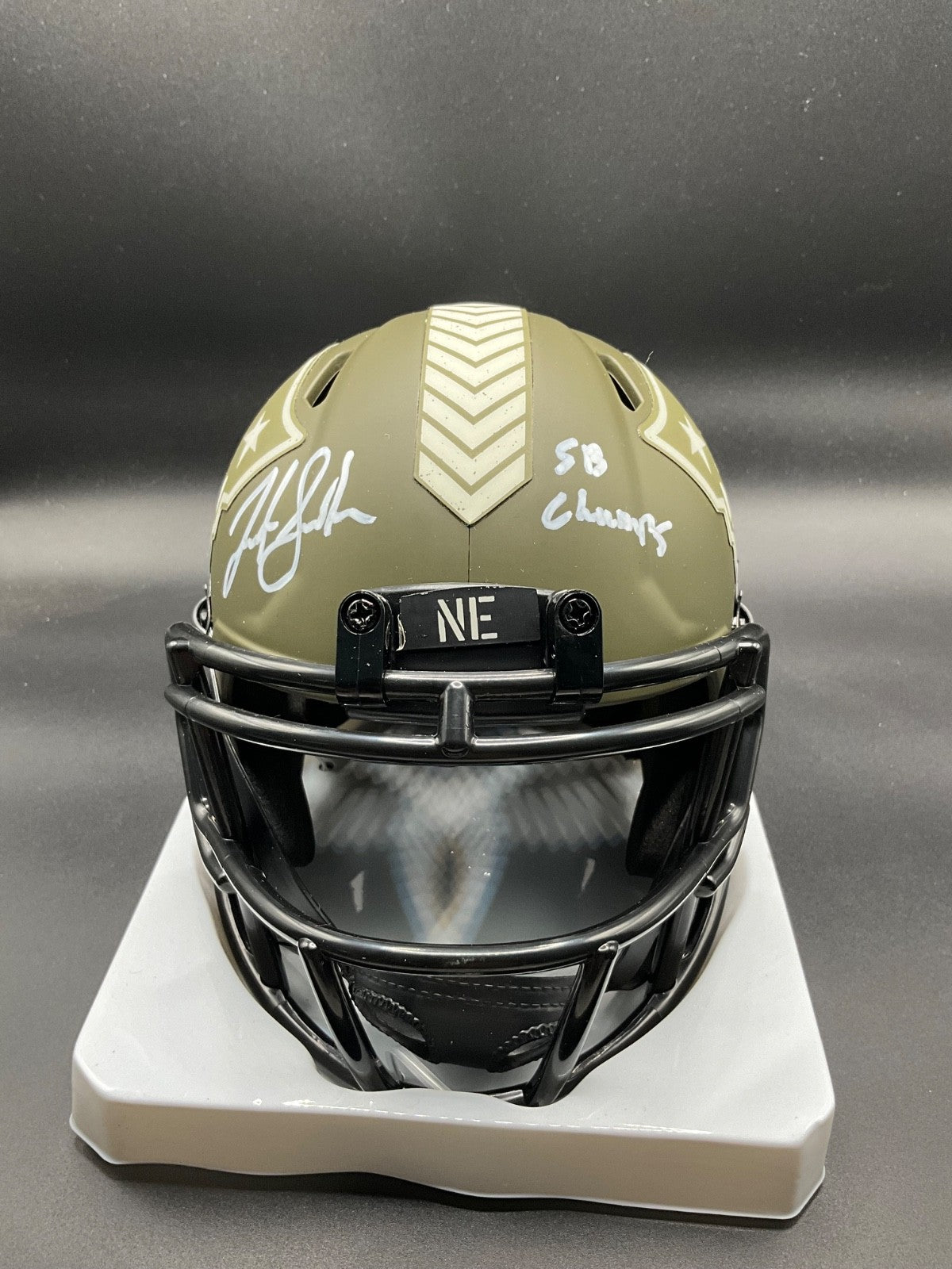 Josh Gordon Signed Patriots Salute to Service Mini Helmet Beckett “SB Champs” AU