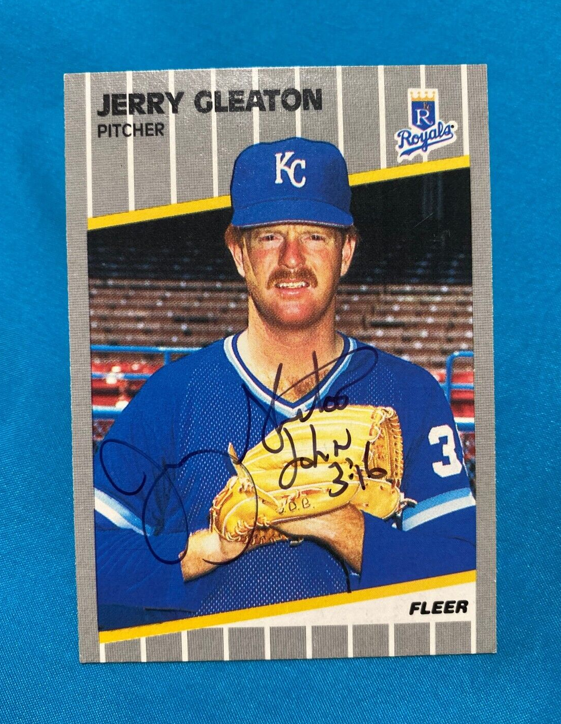 1989 FLEER JERRY DON CLEATON KANSAS CITY ROYALS SIGNED AUTO CARD #282 W/COA