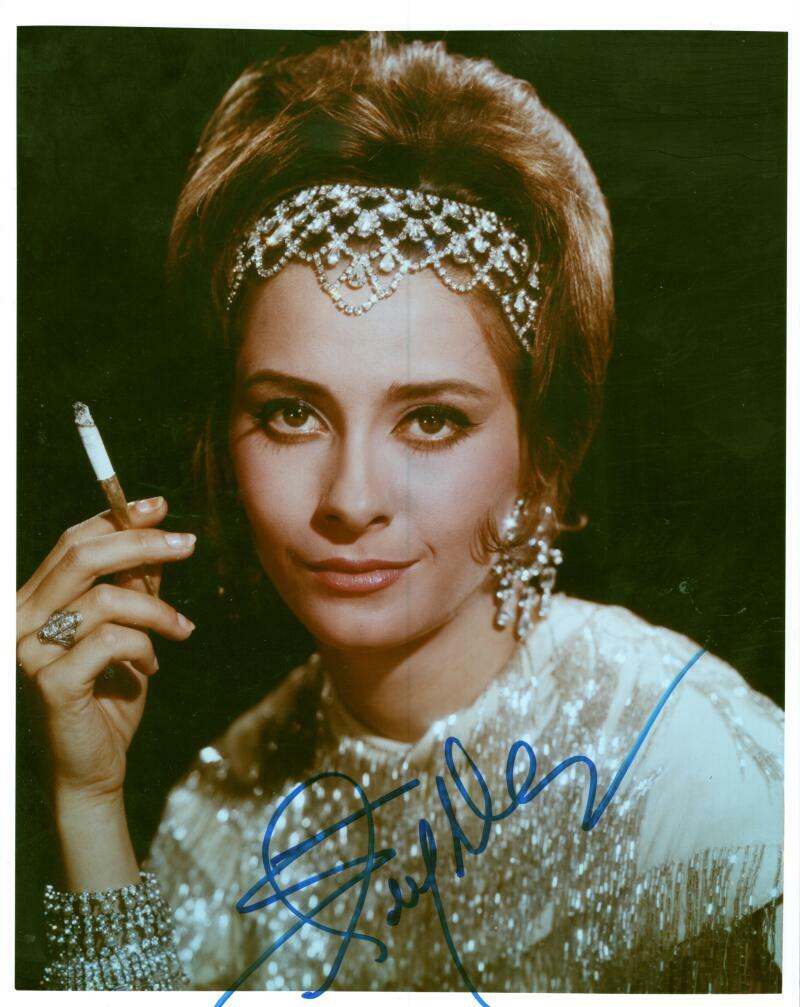 ELIZABETH ASHLEY ACTRESS TV STAR SIGNED AUTOGRAPHED 8X10 PHOTO W/ COA