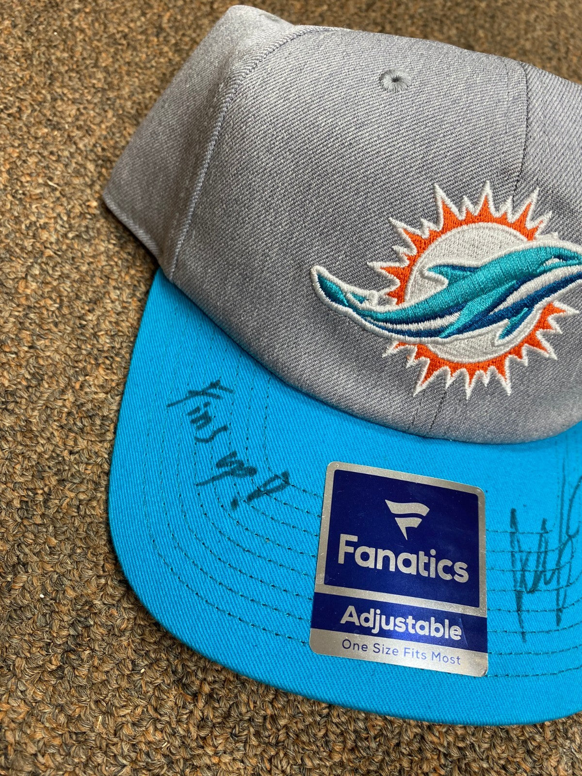 NFL FOOTBALL MIAMI DOLPHINS AVERY MOSS SIGNED AUTOGRAPHED SNAPBACK HAT W/COA
