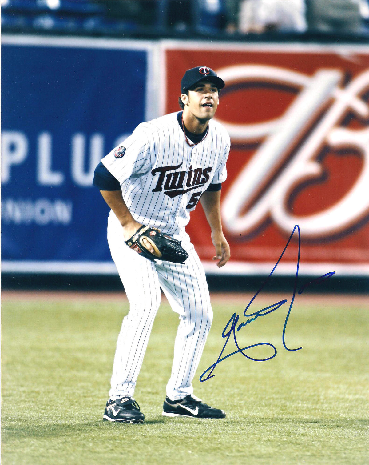 GARRETT JONES MINNESOTA TWINS AUTOGRAPHED SIGNED 8X10 PHOTO W/COA