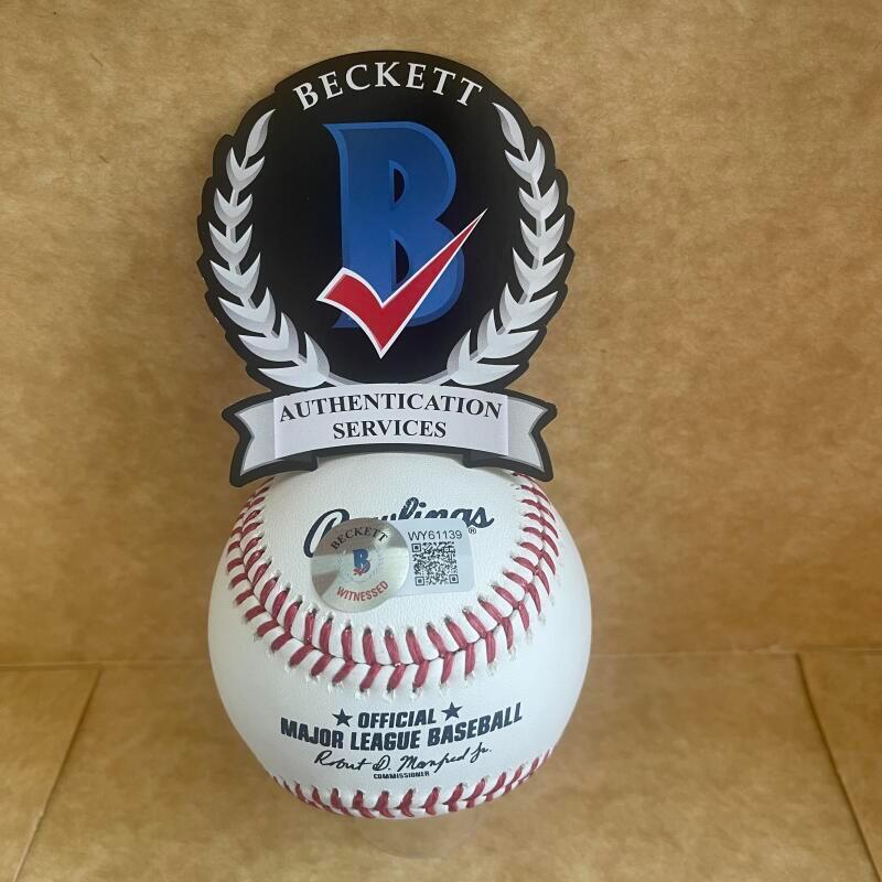OSCAR COLAS CHICAGO WHITE SOX SIGNED AUTO M.LBASEBALL BAS WITNESSED