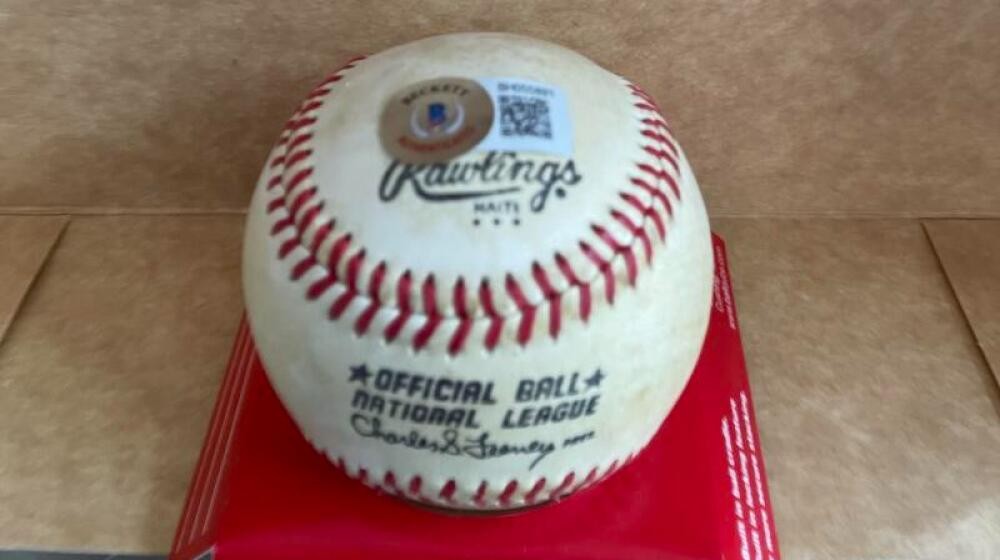 EDDIE MATHEWS MILWAUKEE BRAVES N.L. RARE  SIGNED AUTOGRAPHED N.L. BASEBALL BECKE