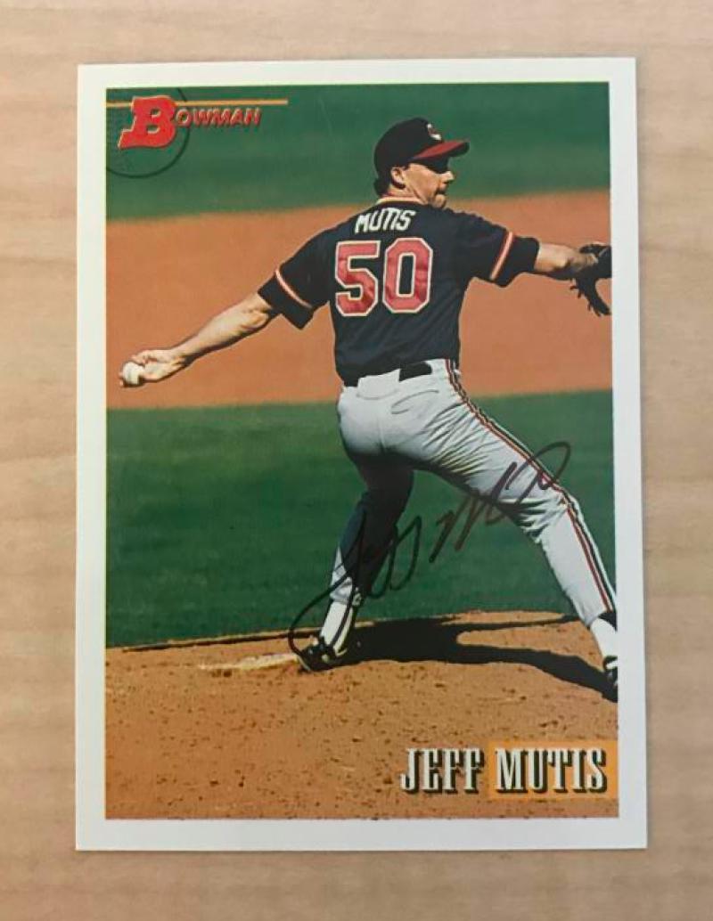 JEFF MUTIS CLEVELAND INDIANS SIGNED AUTOGRAPHED 1993 BOWMAN CARD #586 W/COA