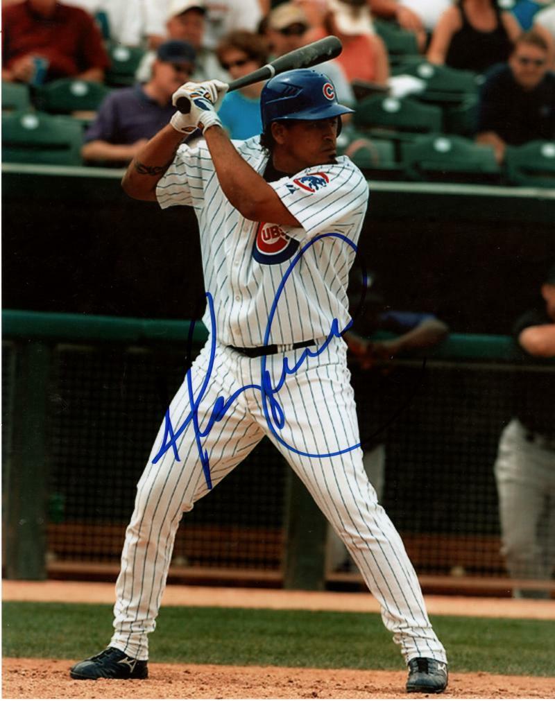 HENRY BLANCO CHICAGO CUBS  SIGNED AUTOGRAPHED 8X10 PHOTO W/ COA