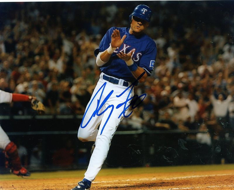 ANDY  FOX  TEXAS  RANGERS   SIGNED 8X10