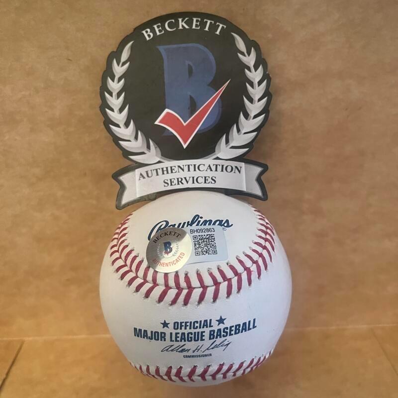 MARCO GONZALES SEATTLE MARINERS SIGNED AUTO M.L. BASEBALL BECKETT AUTHENTICATED