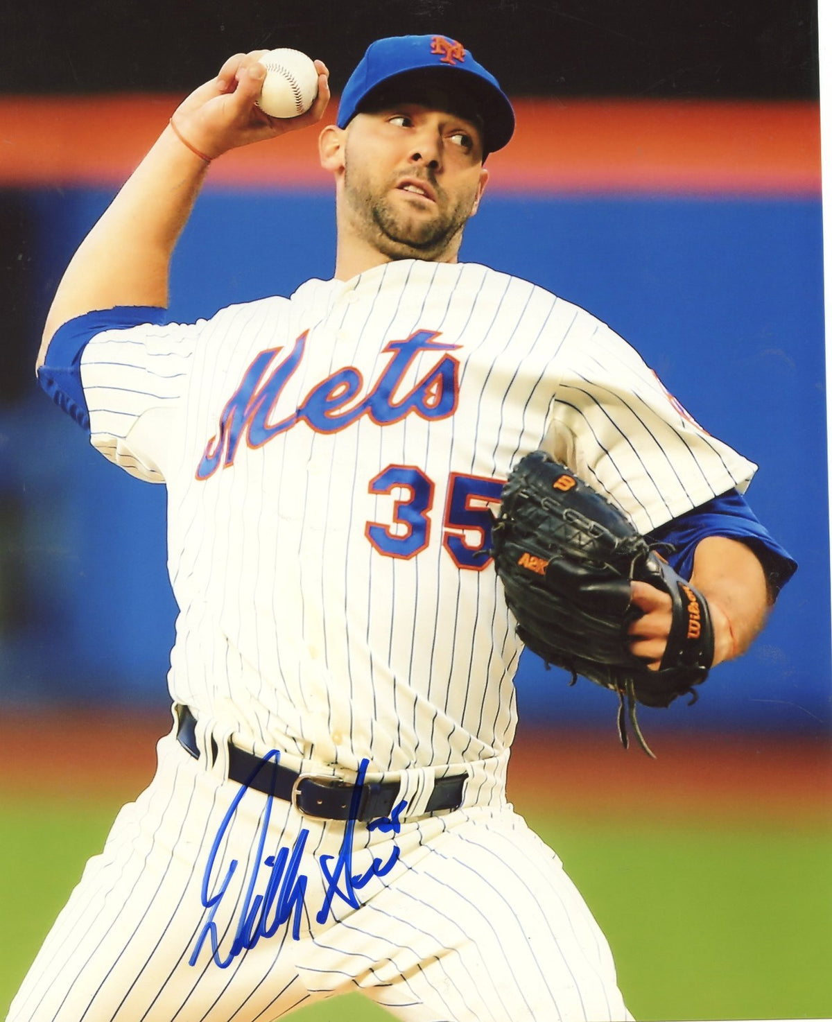 DILLON  GEE      NEW YORK  METS     AUTOGRAPHED    SIGNED  8X10  PHOTO