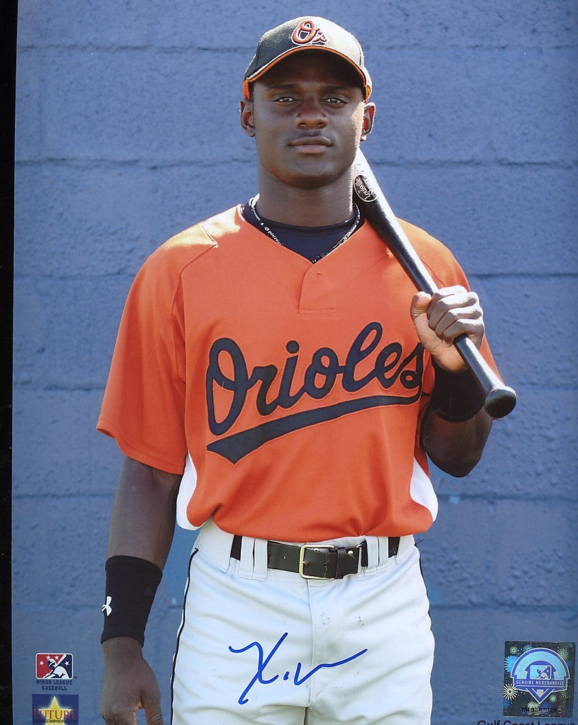 XAVIER  AVERY   BALTIMORE  ORIOLES    SIGNED 8X10