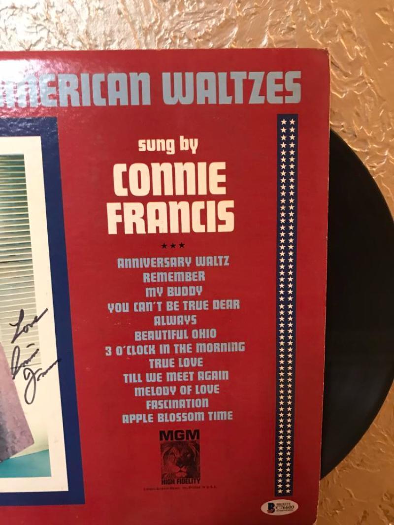 CONNIE FRANCIS GREATEST AMERICAN WALTZES  SIGNED VINYL LP RECORD  BECKETT C76600