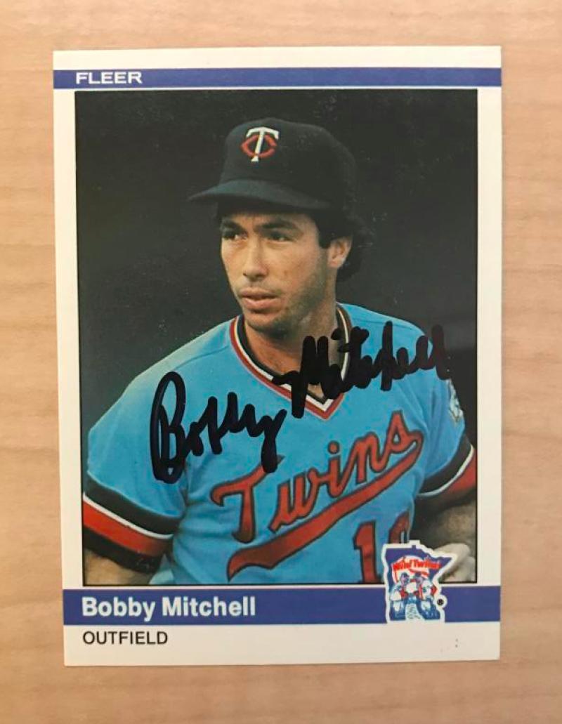 BOBBY MITCHELL MINNESOTA TWINS SIGNED AUTOGRAPHED 1984 FLEER CARD #571 W/COA