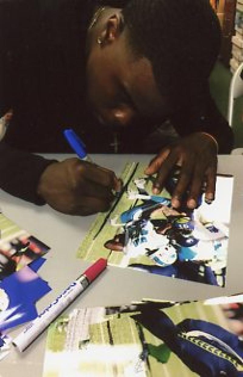 JAKEEM GRANT MIAMI DOLPHINS VS SEAHAWKS SIGNED 8X10 PHOTO W/ PHOTO PROOF