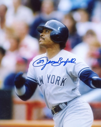JESSE BARFIELD   NEW  YORK YANKEES    SIGNED 8X10 PHOTO