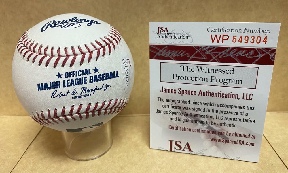TRAVIS SHAW TORONTO BLUE JAYS SIGNED AUTOGRAPHED M.L. BASEBALL JSA WP649304