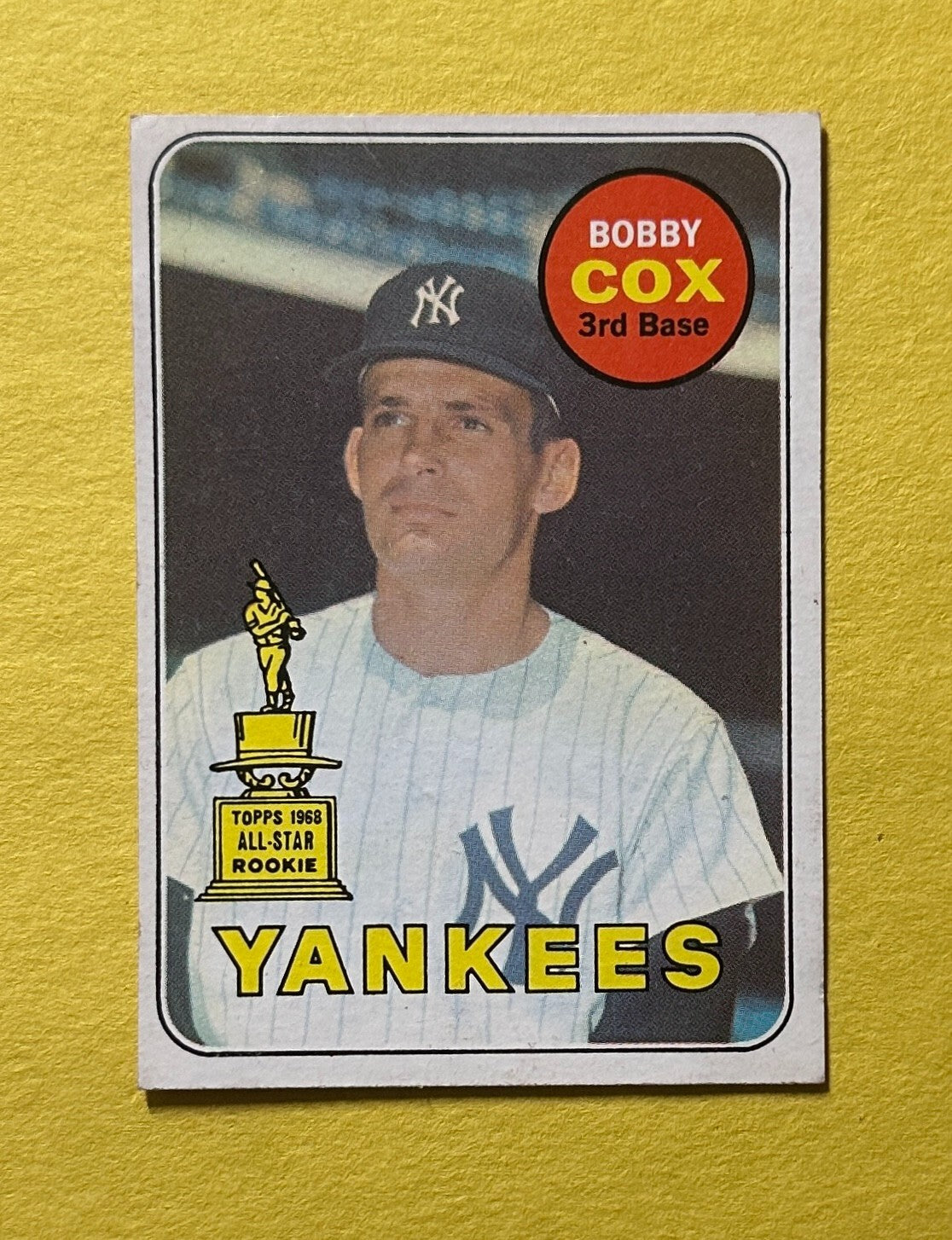 1969 TOPPS BOBBY COX #237 YANKEES