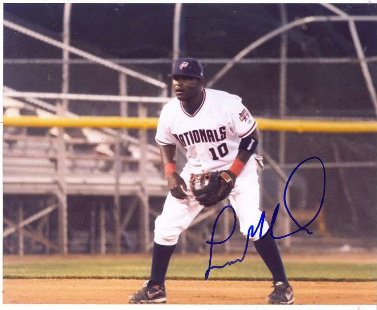 LEONARD DAVIS WASHINGTON NATIONALS SIGNED 8X10 PHOTO