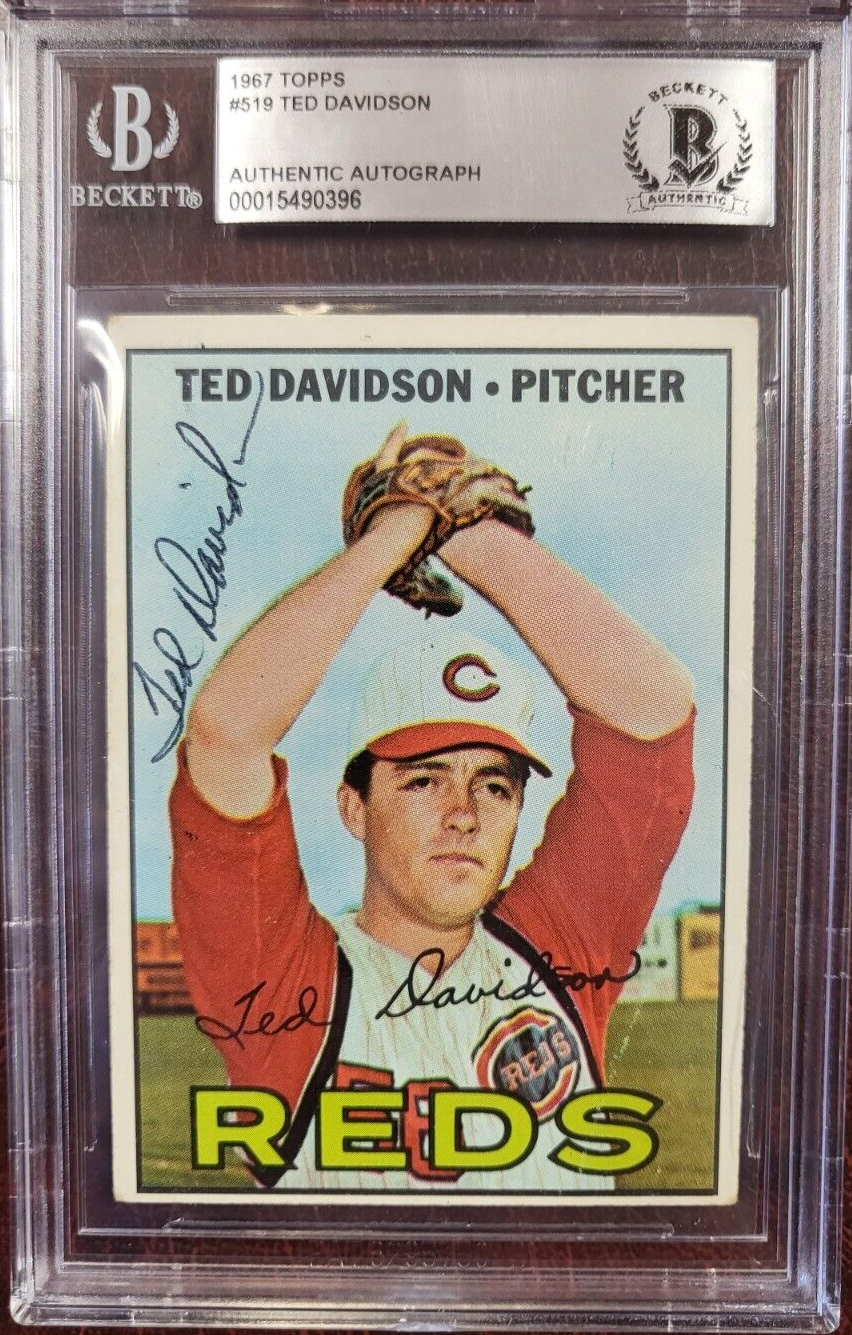1967 TOPPS TED DAVIDSON REDS SIGNED AUTOGRAPH #519 CARD BECKETT AUTHENTIC
