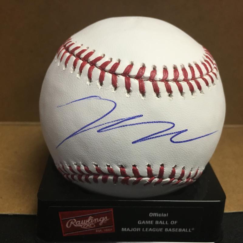 HECTOR NOESI YANKEES/MARINERS/WHITE SOX M.L. SIGNED BASEBALL W/COA