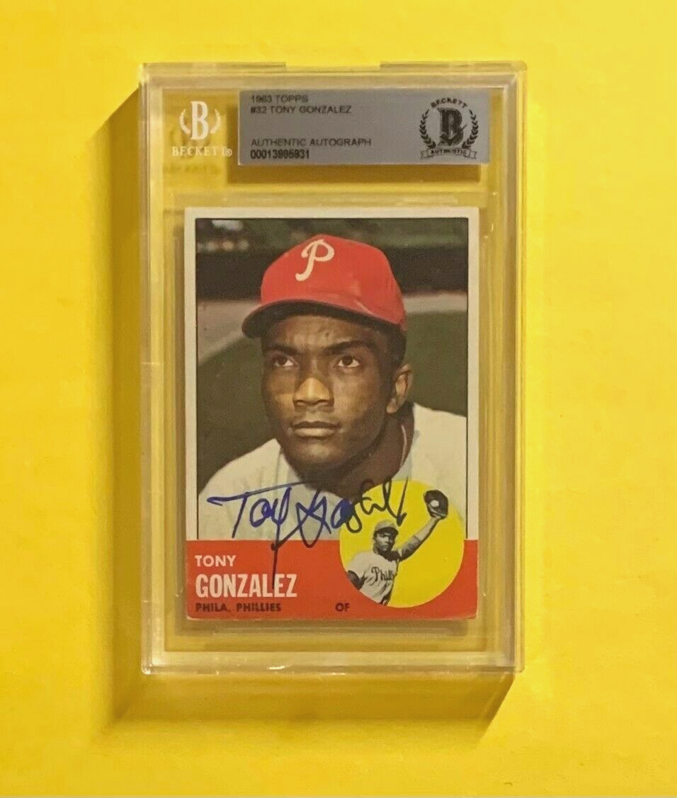 1963 TOPPS TONY GONZALEZ #32 AUTHENTIC AUTO BECKETT CERTIFIED PHILLIES