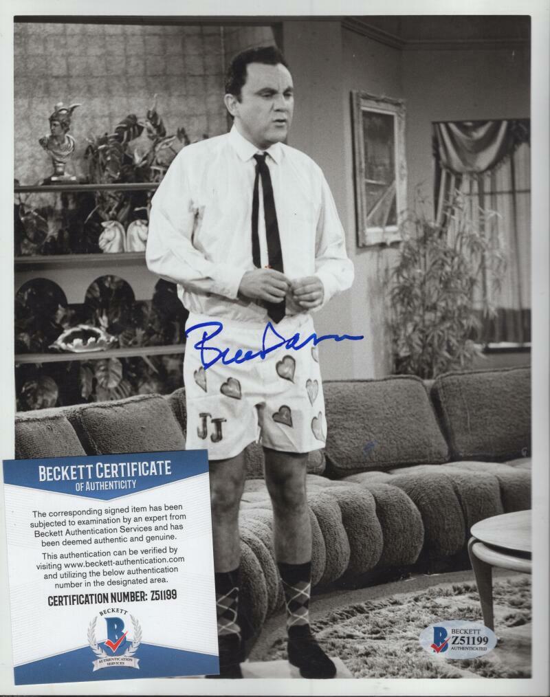 BILL DANA ACTOR  SIGNED AUTOGRAPHED 7X9 PHOTO BAS Z51199
