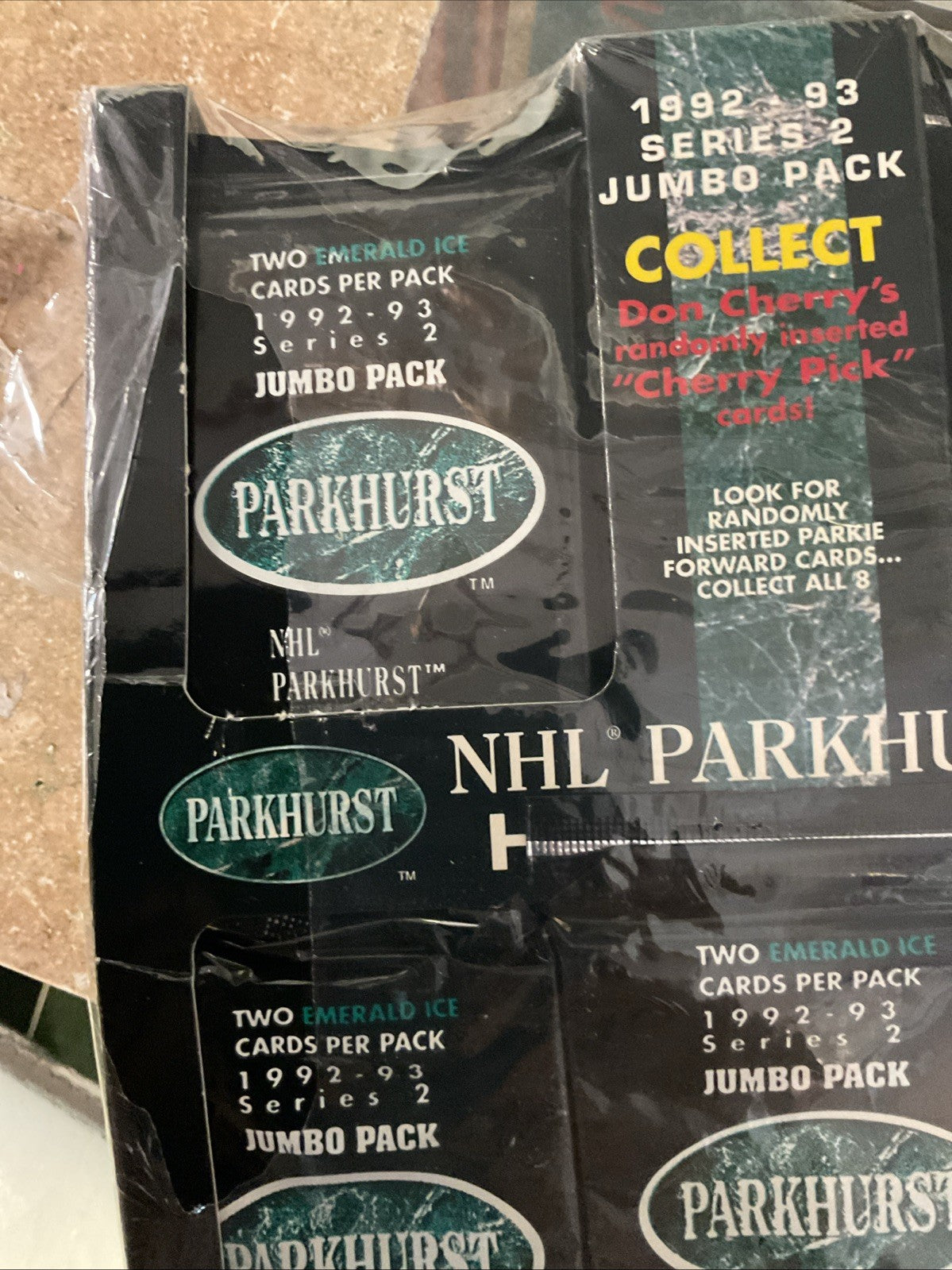 92-93 NHL PARKHURST HOCKEY JUMBO BOX SERIES 2 (2) EMERALD ICE. Slightly Ripped