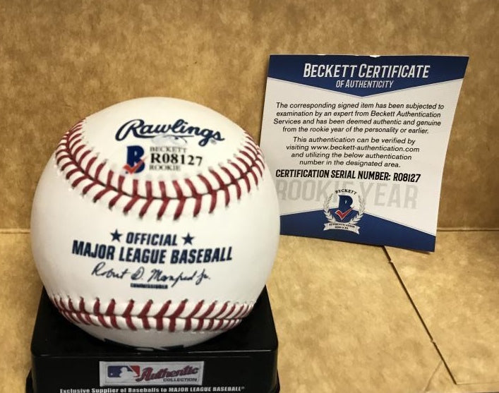 ALEDMYS DIAZ ST. LOUIS  CARDINALS   SIGNED M.L. BASEBALL ROOKIE YEAR BECKETT COA