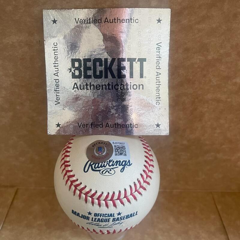 TONY PEREZ HOF 2000 REDS  SIGNED AUTO M.L. BASEBALL BECKETT AUTH