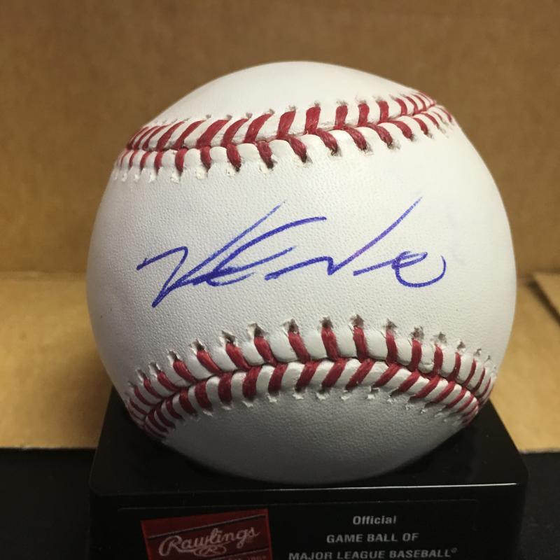 VIDAL NUNO YANKEES/DIAMONDBACKS M.L. SIGNED BASEBALL W/COA