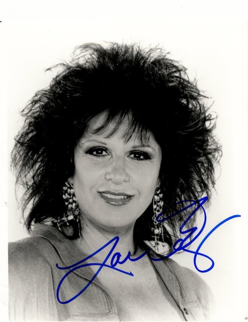 LAINE KAZAN ACTRESS ST. ELSEWHERE SIGNED AUTOGRAPHED 8X10 PHOTO W/COA