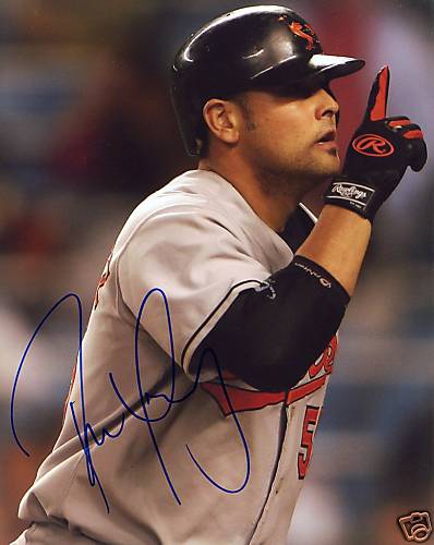 RAMON HERNANDEZ  BALTIMORE ORIOLES  SIGNED 8X10