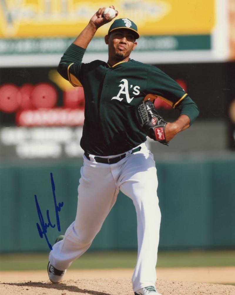 MICHAEL YNOA OAKLAND A'S SIGNED AUTOGRAPHED ACTION 8X10 PHOTO W/COA