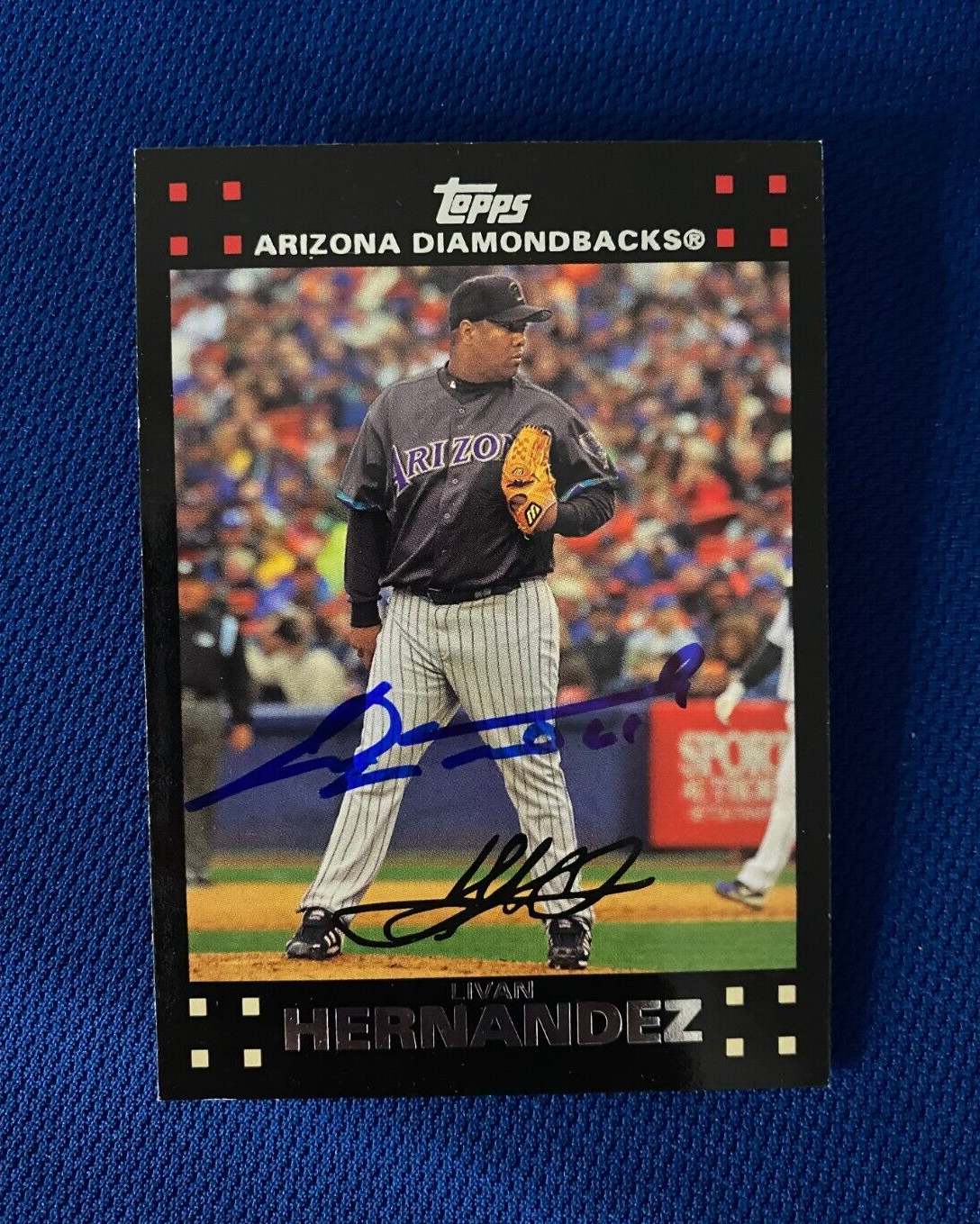 2007 TOPPS LIVAN HERNANDEZ DIAMONDBACKS AUTOGRAPHED SIGNED CARD #P37 W/COA