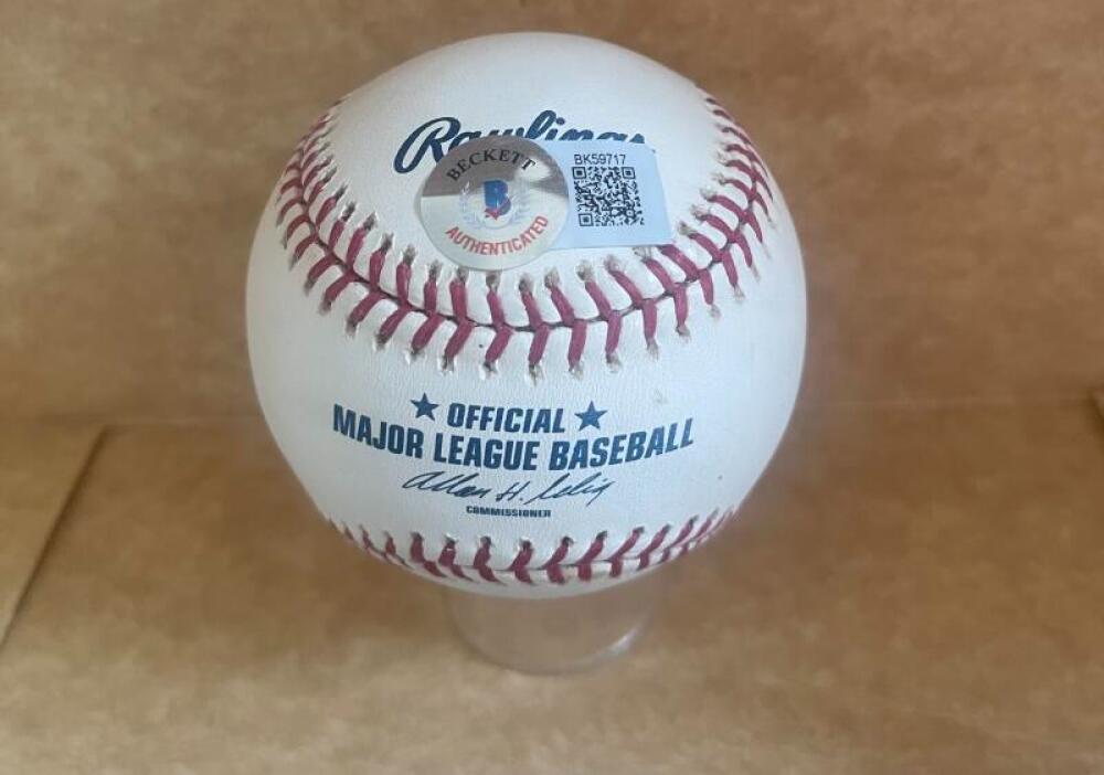 BARRY LARKIN REDS  SIGNED AUTOGRAPHED M.L. BASEBALL BECKETT AUTH