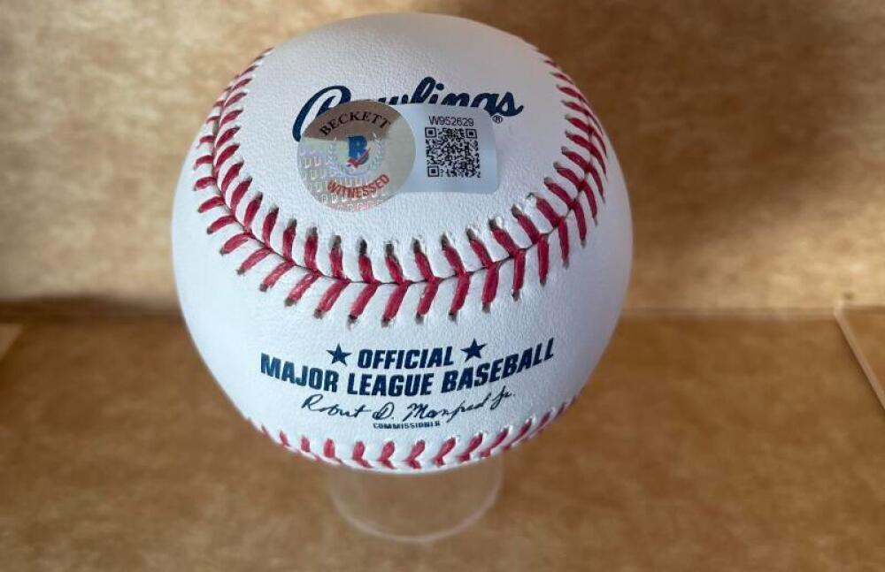 NELSON RADA ANGELS SIGNED AUTOGRAPHED M.L. BASEBALL BECKETT AUTH