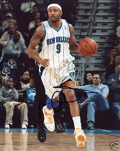 MORRIS PETERSON  NEW ORLEANS HORNETS W/COA  SIGNED 8X10