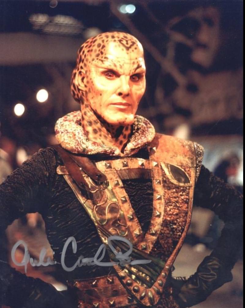 JULIE CAITLIN BROWN NA'TOOTH ACTRESS SIGNED AUTOGRAPHED 8X10 PHOTO W/ COA