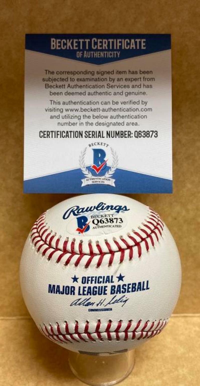 GIL BLANCO NEW YORK YANKEES SIGNED AUTOGRAPHED M.L. BASEBALL BECKETT Q63873