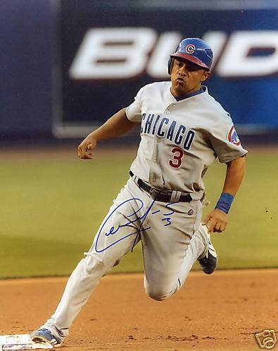 CESAR ISTURIS  CHICAGO CUBS  SIGNED 8X10