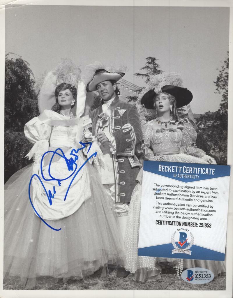 VIC DAMONE THE LIVELY ONES  SIGNED AUTOGRAPHED 7X9 BECKETT Z51353