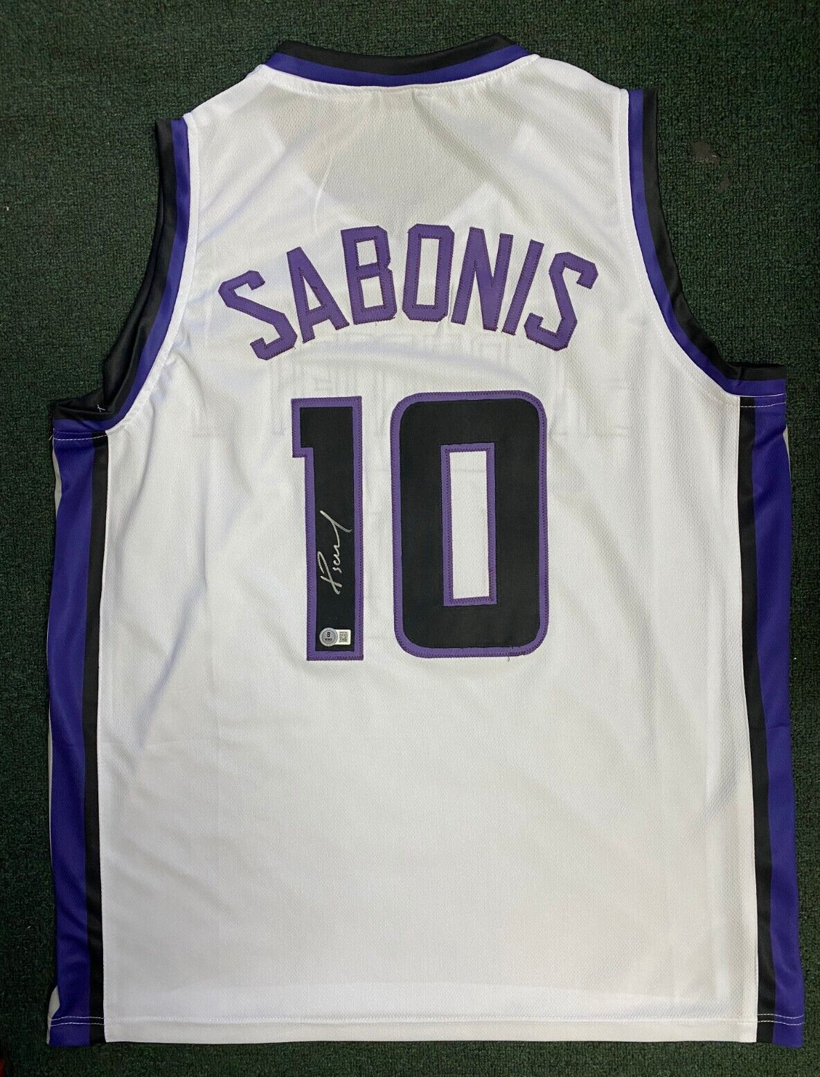 DOMANTAS SABONIS #10 SACRAMENTO KINGS SIGNED AUTO CUSTOM JERSEY SZ XL BECKETT D