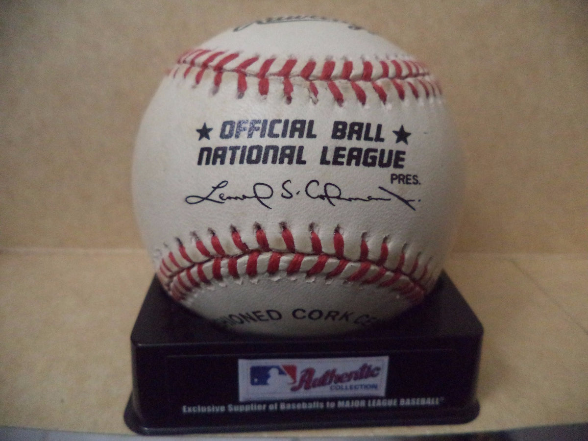 LIVAN HERNANDEZ MIAMI MARLINS ROOKIE SIGNATURE SIGNED AUTOGRAPH N.L BASEBALL COA