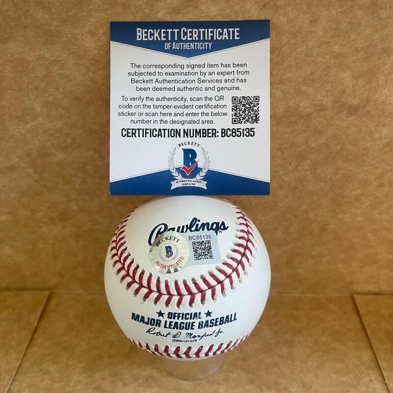 TRAVIS SHAW SIGNED AUTO M.L. BASEBALL BECKETT AUTHENTICATED
