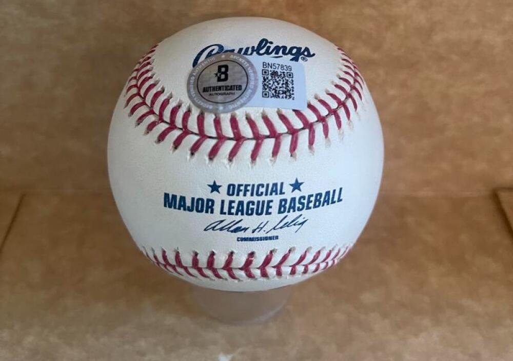 MARK MCGWIRE REDS/A'S  SIGNED AUTOGRAPHED M.L. BASEBALL BECKETT AUTH