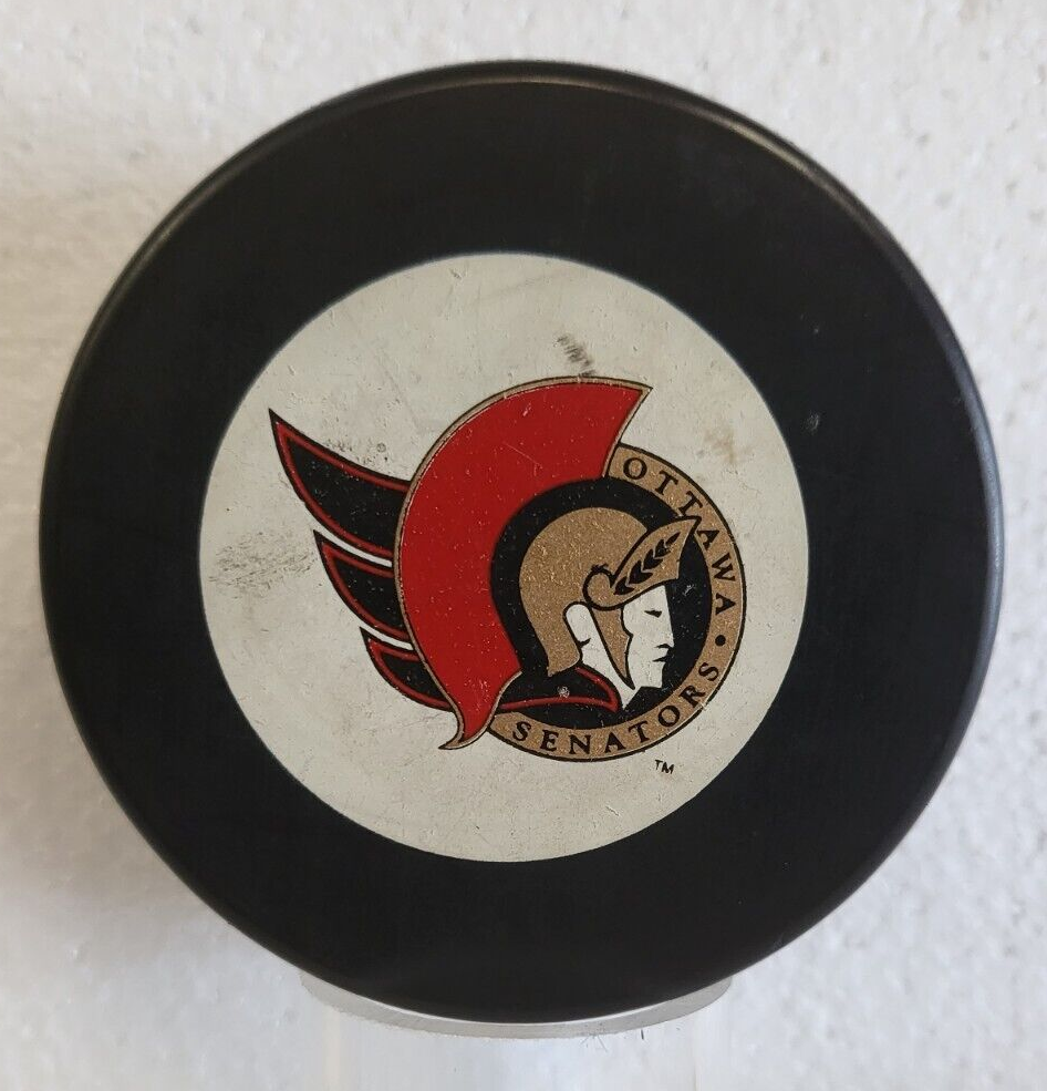 NHL HOCKEY OTTAWA SENATORS OFFICIAL TEAM LOGO PUCK