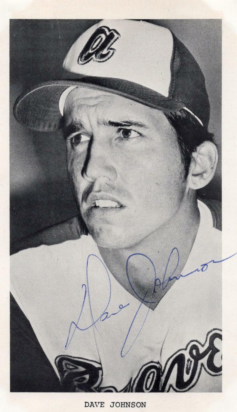 DAVE JOHNSON ATLANTA BRAVES SIGNED 3X5 POSTACARD W/ COA