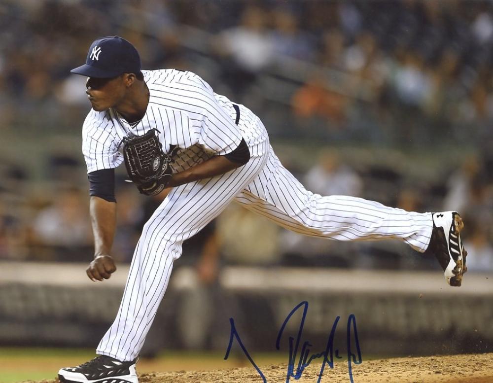 JOSE RAMIREZ NEW YORK YANKEES SIGNED 8X10 PHOTO W/COA