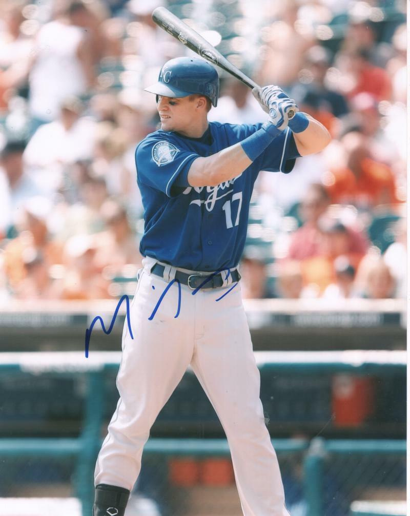 MIKE JACOBS KANSAS CITY ROYALS #17 SIGNED AUTOGRAPHED 8X10 PHOTO W/ COA