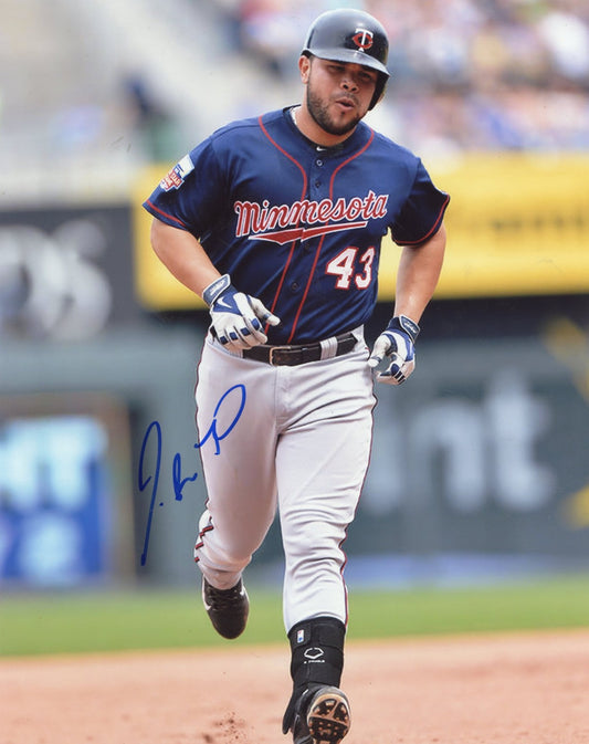  JOSMIL  PINTO   MINNESOTA  TWINS      AUTOGRAPHED    SIGNED  8X10  PHOTO